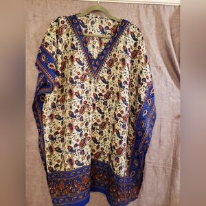 Luxurious Artisian Made Silk Poncho/Kaftan Bohemian Floral & Paisley One Size